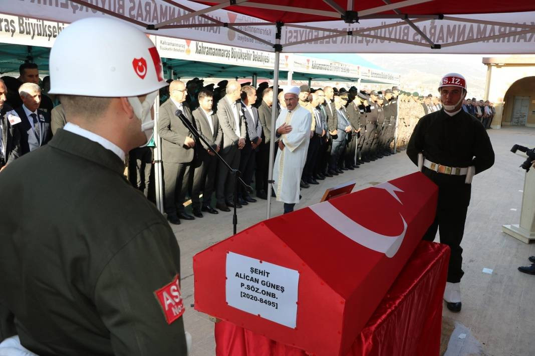 Şehit sözleşmeli onbaşı Alican Güneş’e son veda - Resim: 34